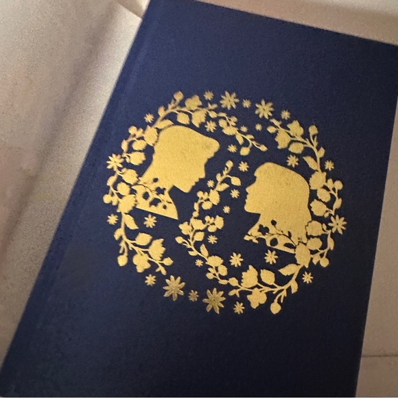 SIGNED Forget Me Not by Julie Soto ILLUMICRATE AFTERLIGHT EXCLUSIVE Hardback - Picture 5 of 7